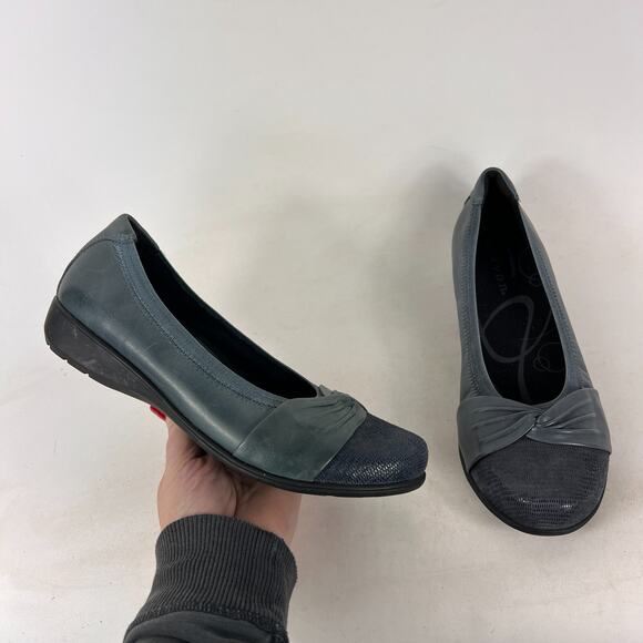 Aravon cap toe wedge women's size 6.5 blue leather minimalist slip on flats shoe - Picture 1 of 12